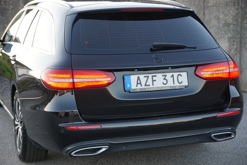 Mercedes-Benz E 220 T d 4MATIC 9G-Tronic|WideScreen|D-Värmare|B-Kamera|