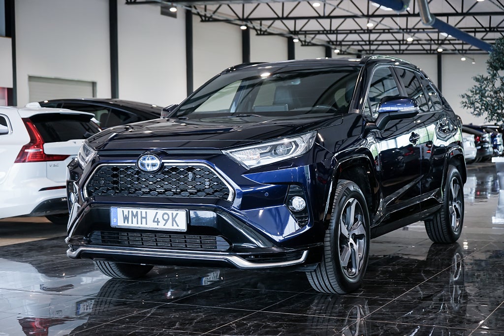 Toyota RAV4 Plug-in Hybrid E-CVT Launch Edition Drag Kamera 