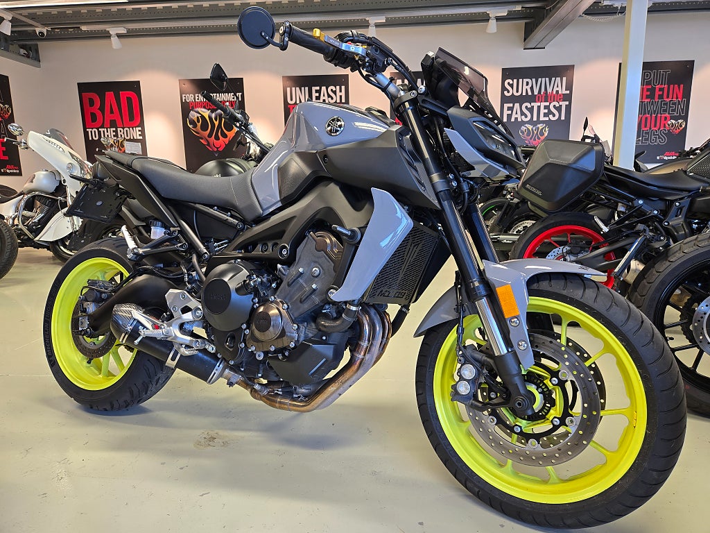 Yamaha MT-09 