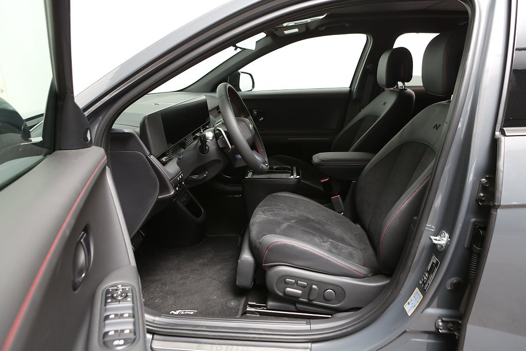 Hyundai IONIQ 5 84 kWh AWD N-Line / Soltak / Tech-paket - Demobil