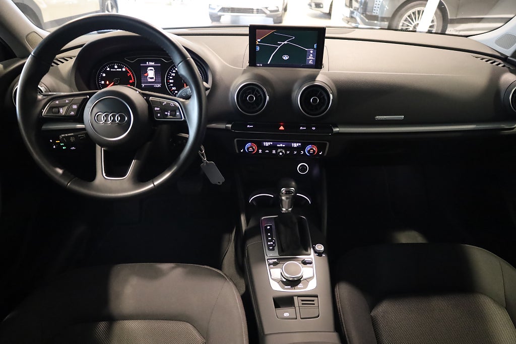 Audi A3 Sportback 35 TFSI S Tronic Proline Navi Blåtand