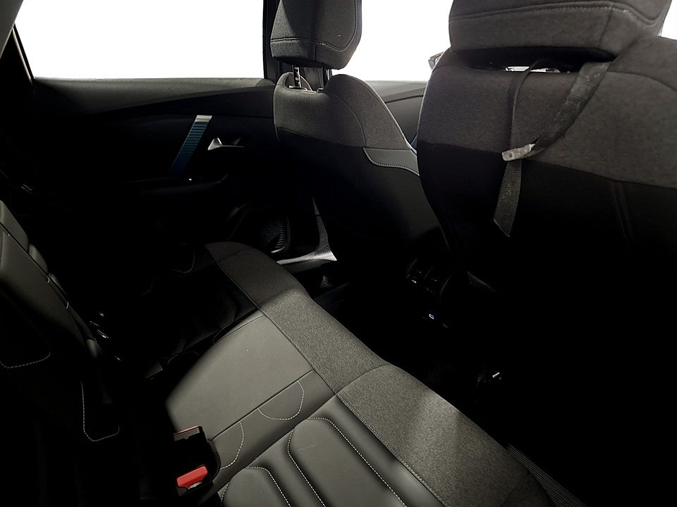 Bild på Citroën e-C4 Shine 50kWh 136hk Aut B-KAMERA CARPLAY