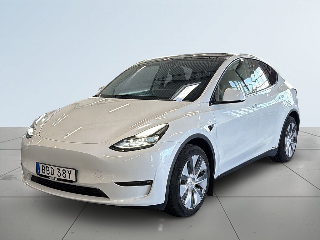 Tesla Model Y Long Range AWD Long Range Värmepump/Elstolar/Pano/Navi