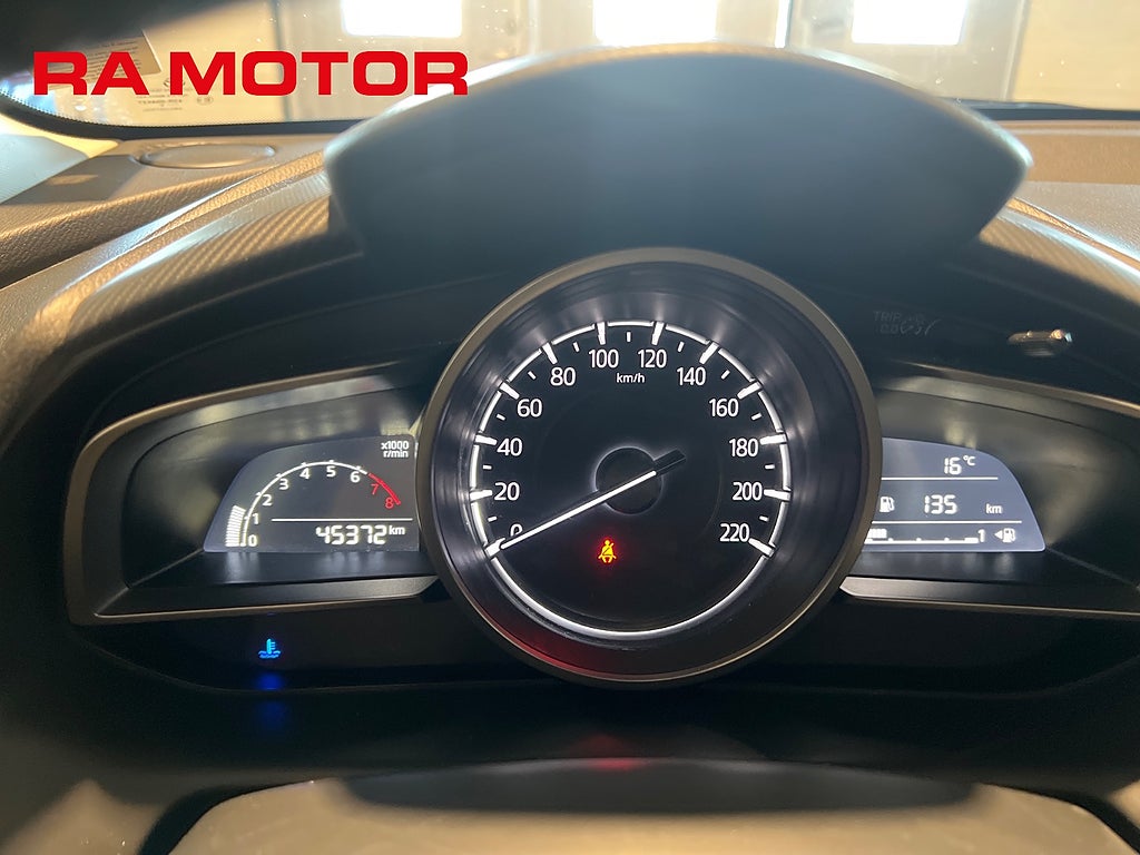 Mazda 2 1.5 SKYACTIV-G 90hk Core Motorvärmare Farthållare