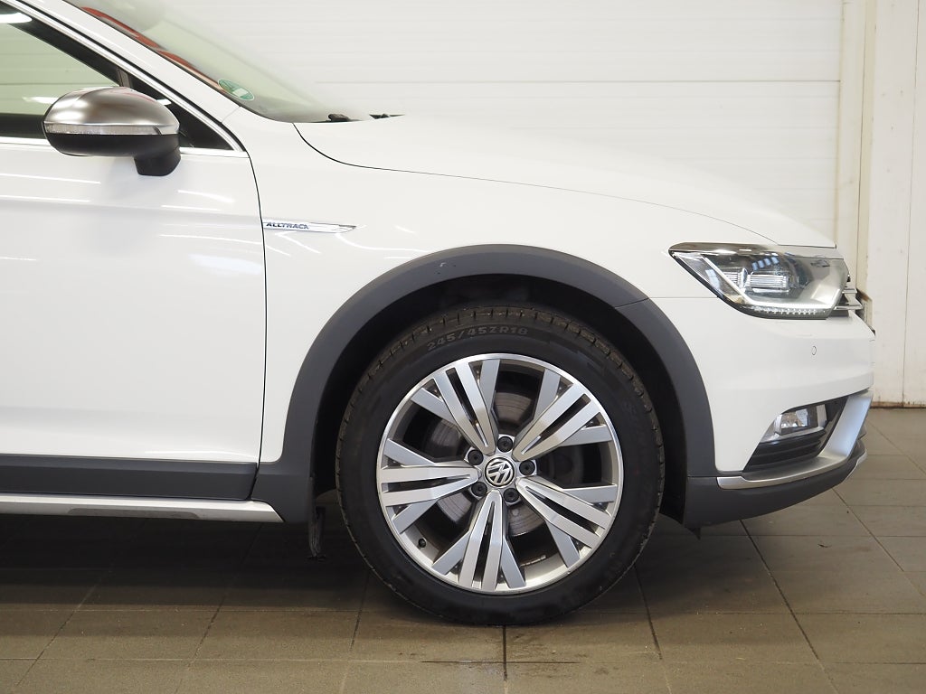 Volkswagen Passat Alltrack TDI 190hk 4M |Drag|D-värm|Cockpit| 2018