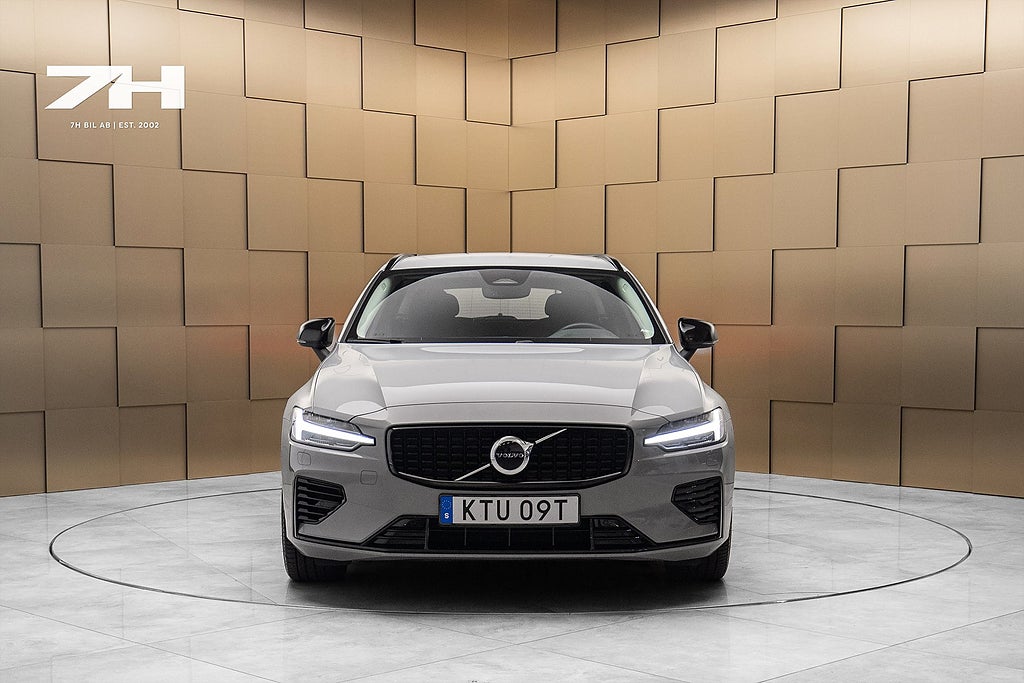 Volvo V60 T6 Plug-In Hybrid AWD Drag Pilot Assist Läder Kamera