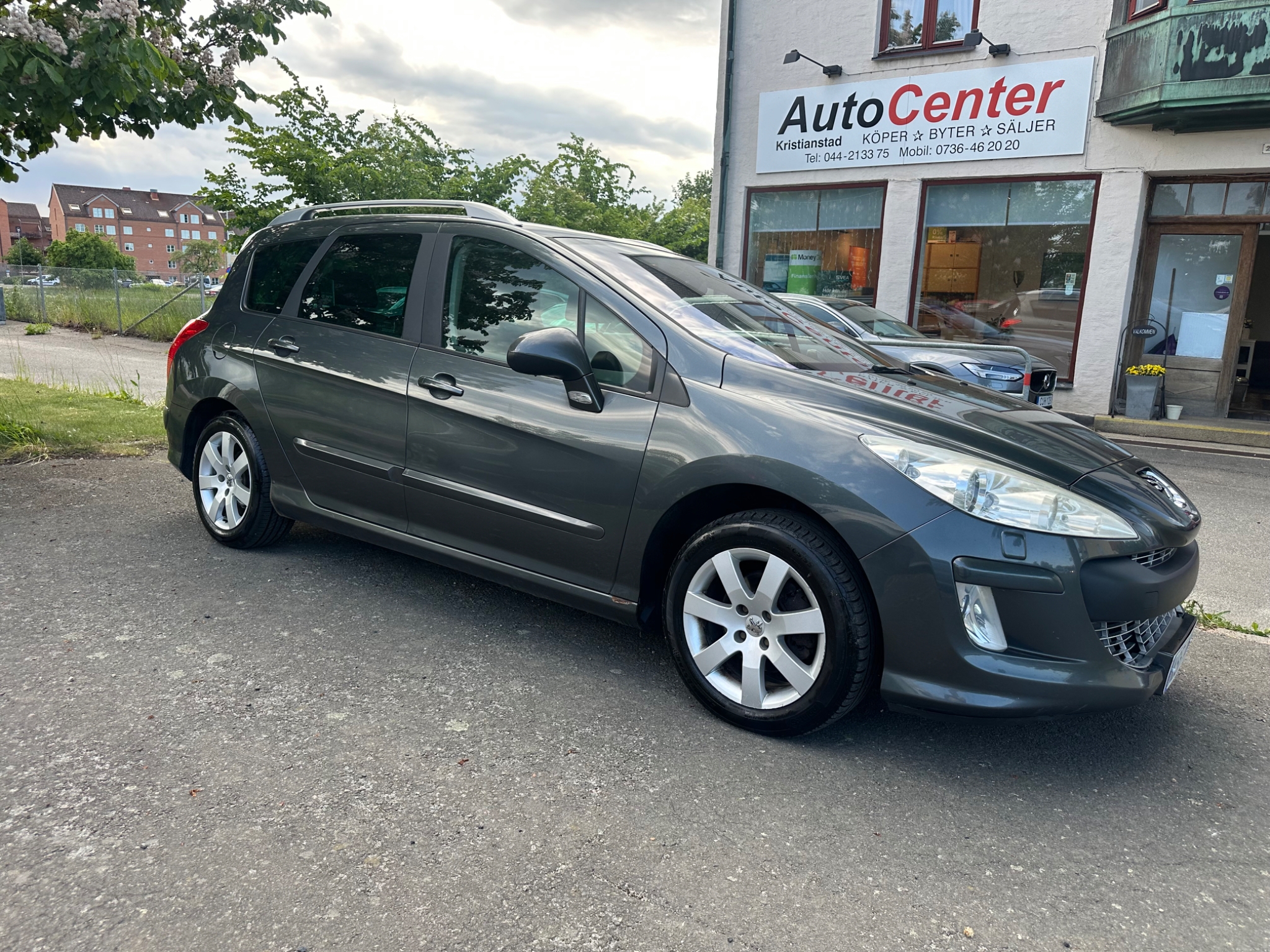 Peugeot 308 SW 1.6 HDi FAP Euro 4 2010, kuva 2/10