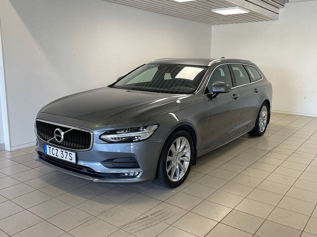 Volvo V90 D4 Momentum Advanced Edition