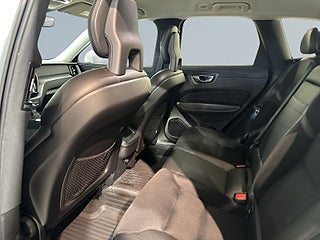 Volvo XC60 D4 AWD Aut Business Adv Drag Kamera Dvärm S/V-hjul – bild 13