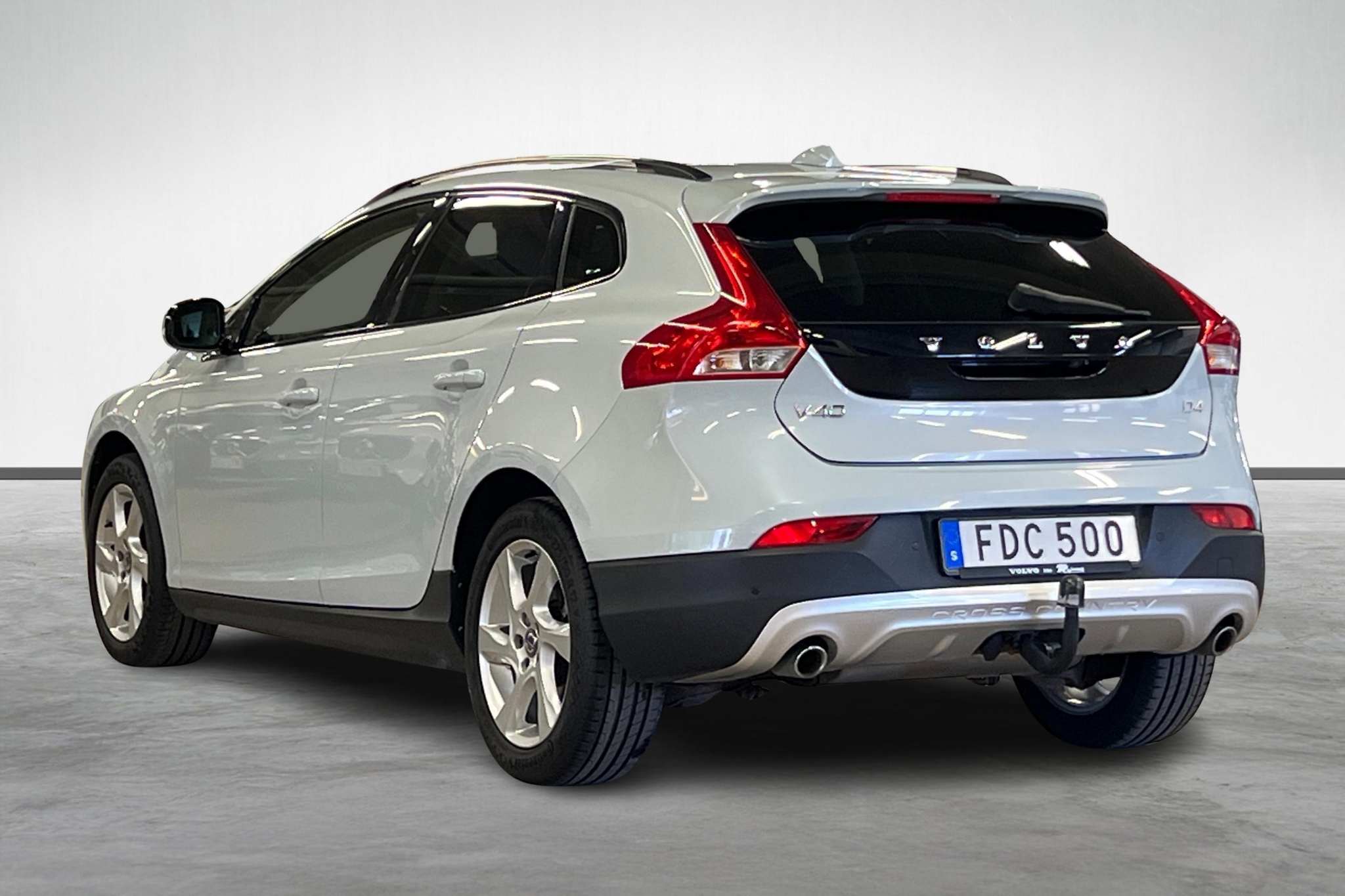 Volvo V40 Cross Country 2016, kuva 2/10