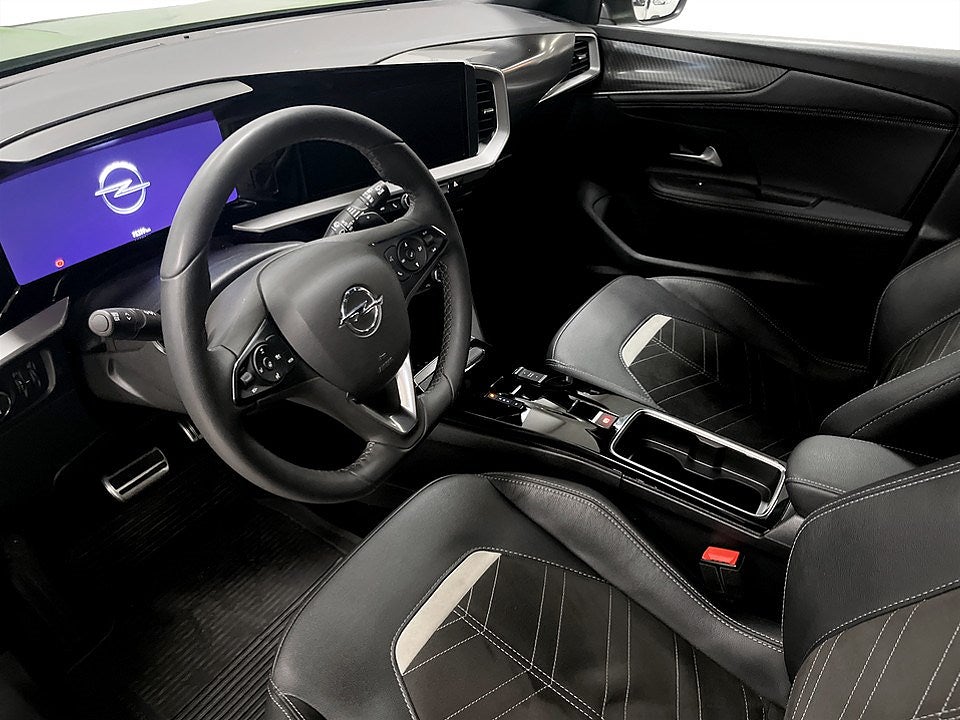 Bild på Opel Mokka Ultimate 1.2 PT 130hk Aut - B-KAMERA, CARPLAY