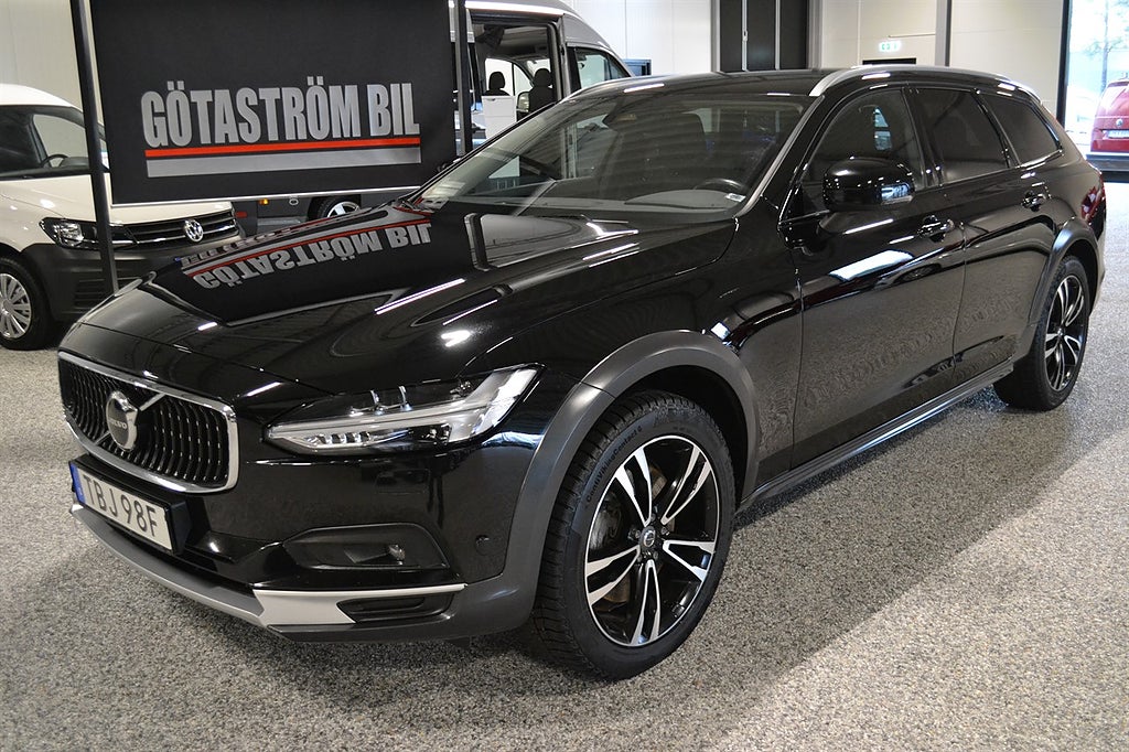 Volvo V90 Cross Country B4 AWD 197hk Momentum