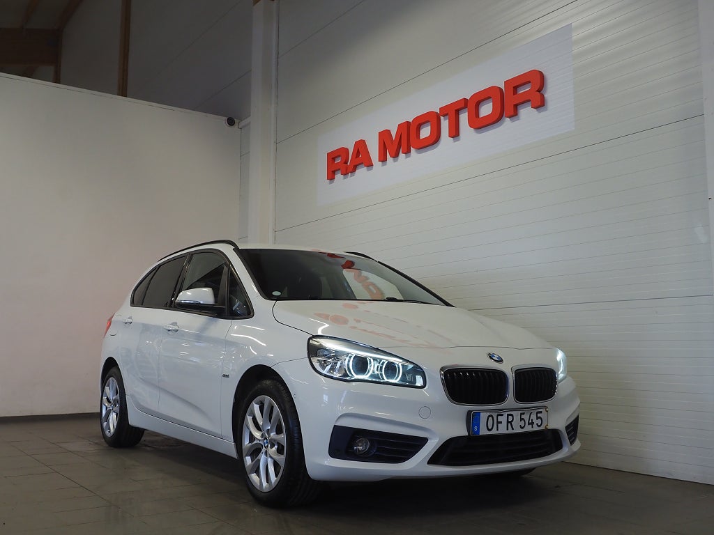 BMW 218 d 150hk Active Tourer  Sport line | Backkamera | Navi |
