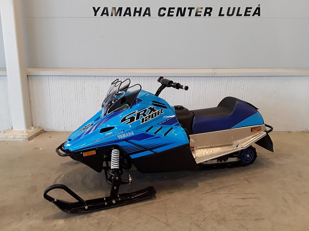 Yamaha SRX120 