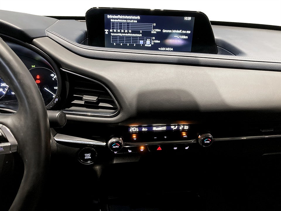 Bild på Mazda CX-30 2.0 SKYACTIV-G M 122hk - B-KAMERA, FARTHÅLLARE