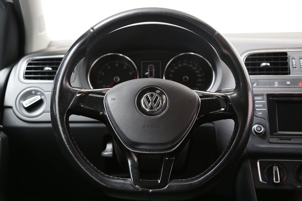 Volkswagen Polo 1,2 TSI 90hk Base 5-dörrar P-sensorer 2017