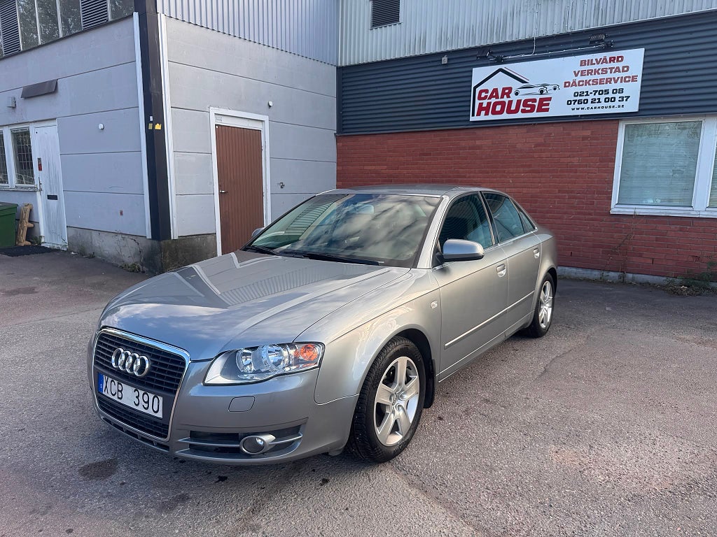 Audi A4 Sedan 2.0 TFSI Multitronic Comfort /ny kamrem/1 ägare