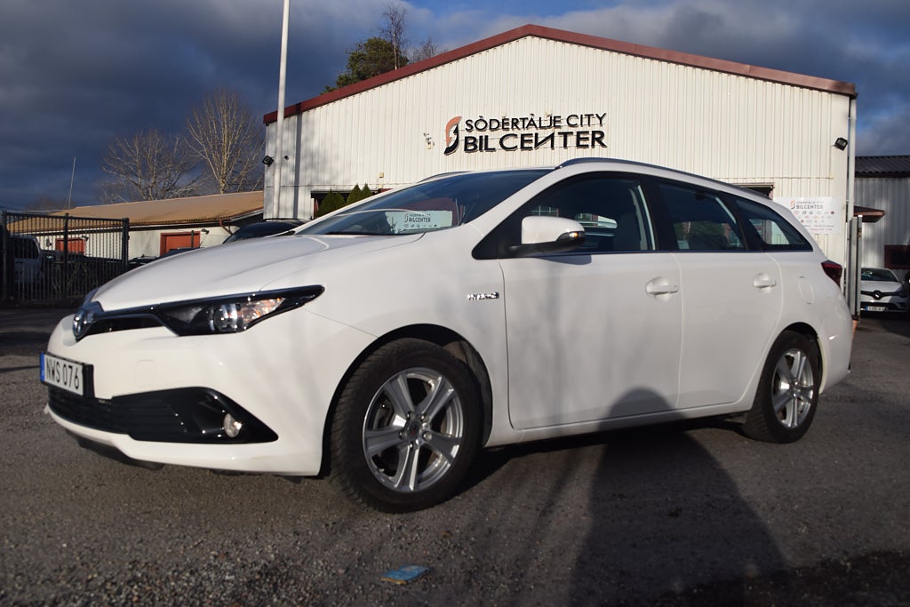 Toyota Auris Touring Sports Hybrid e-CVT Active Euro 6 Navi