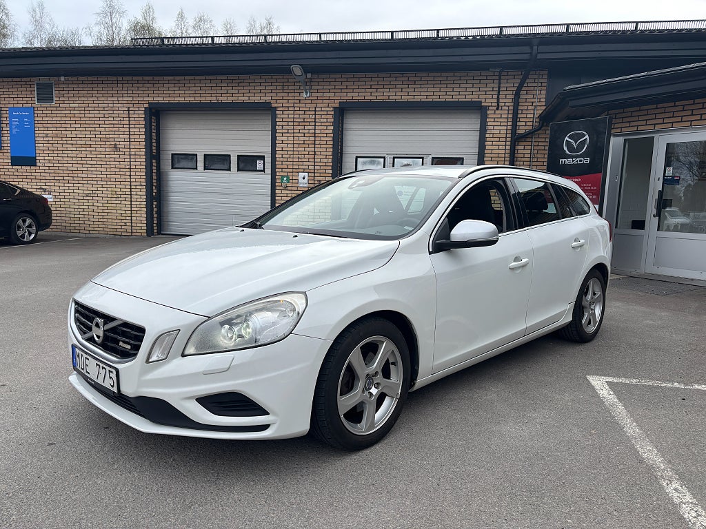 Volvo V60 D2 R-Design MT (115hk) Dragkrok | V-hjul