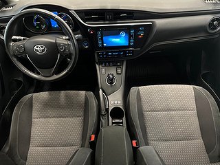 Toyota Auris Touring Sports Hybrid e-CVT 136hk/Bkam/Kamkedja