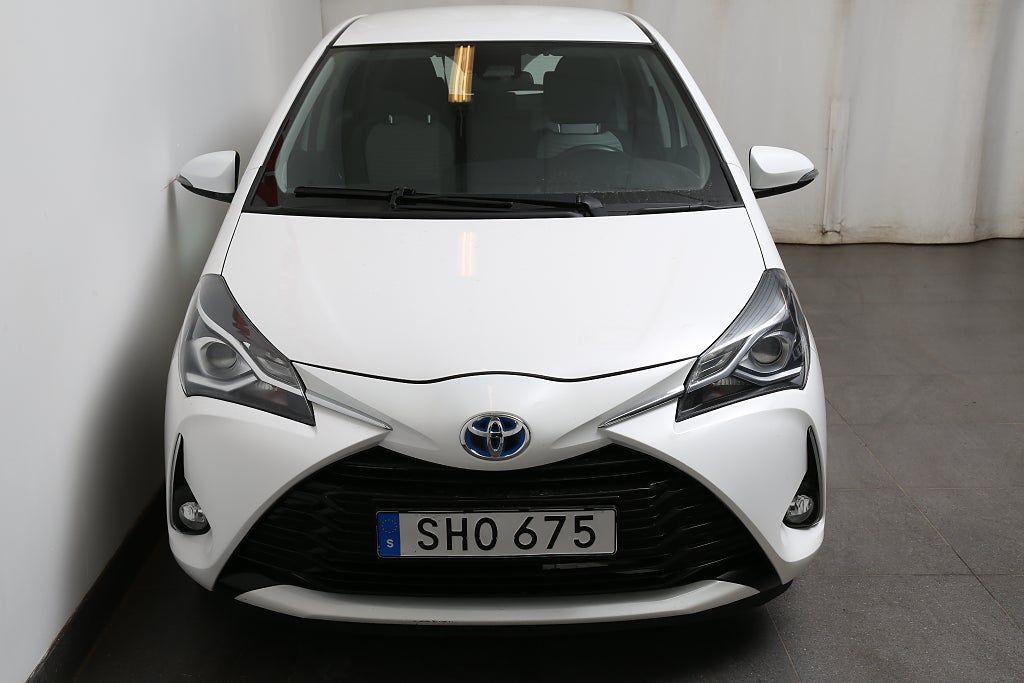 Toyota Yaris Hybrid e-CVT Active Kamera Farthållare Bluetooth
