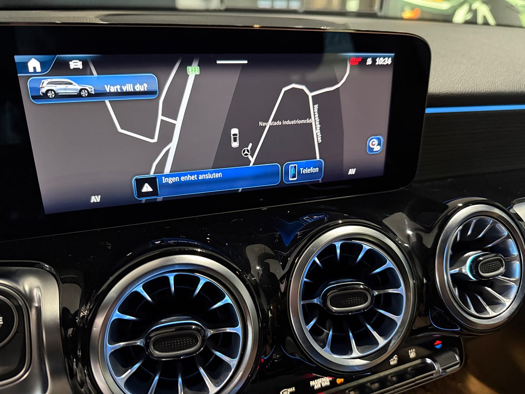 Mercedes-Benz GLB 200 AMG Värmare 7-sits Premium Drag - bild 9