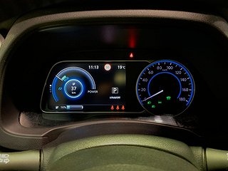 Halvkombi Nissan Leaf 14 av 16
