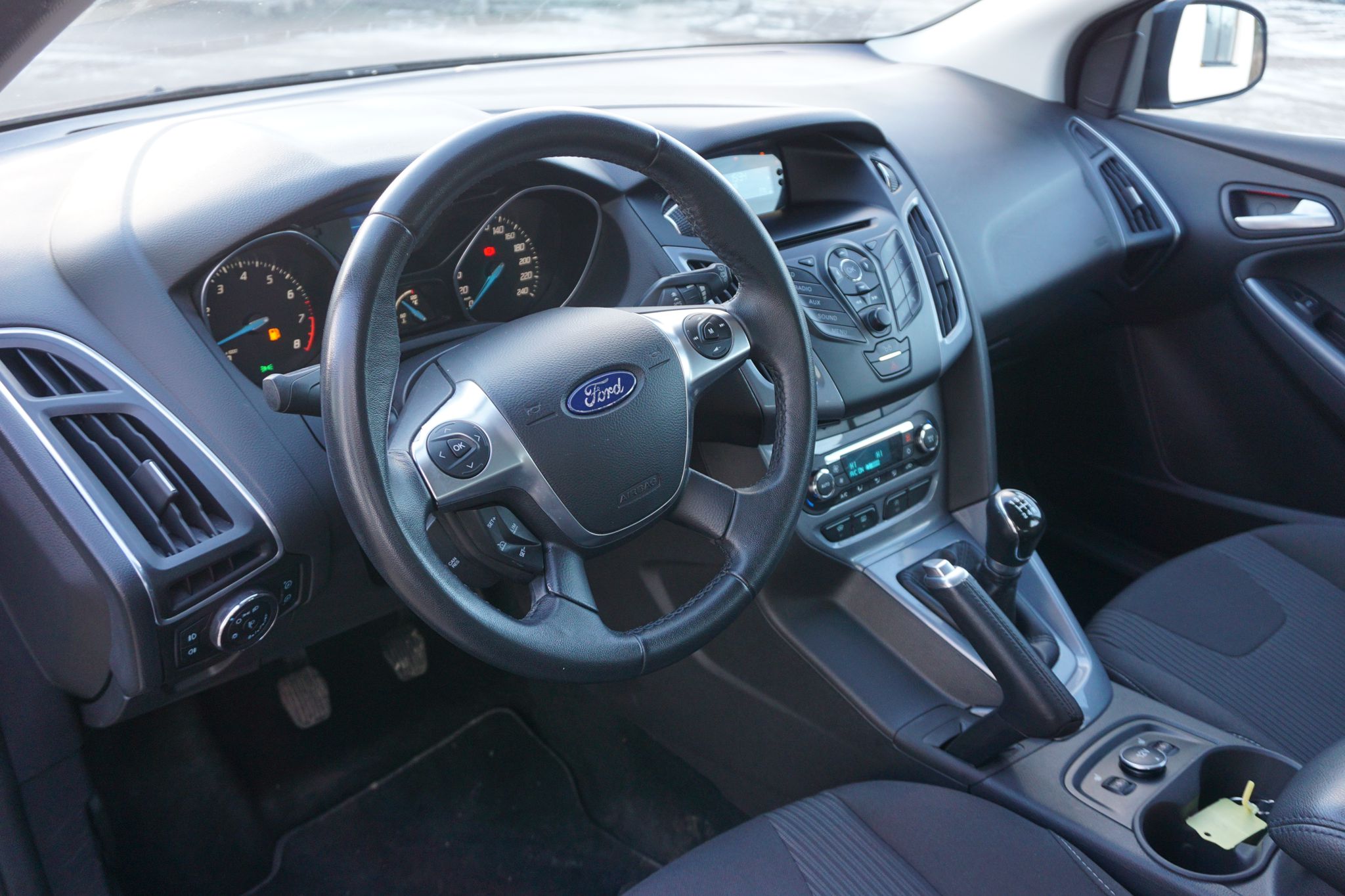 Ford Focus 1.0 EcoBoost 100hk 2012, bild 4/37