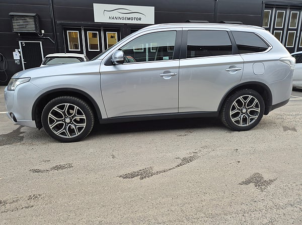Mitsubishi Outlander 2.2 Di-D 4WD Business 7-sitsig KAMPANJRÄNTA 3,45% – bild 1 av 11