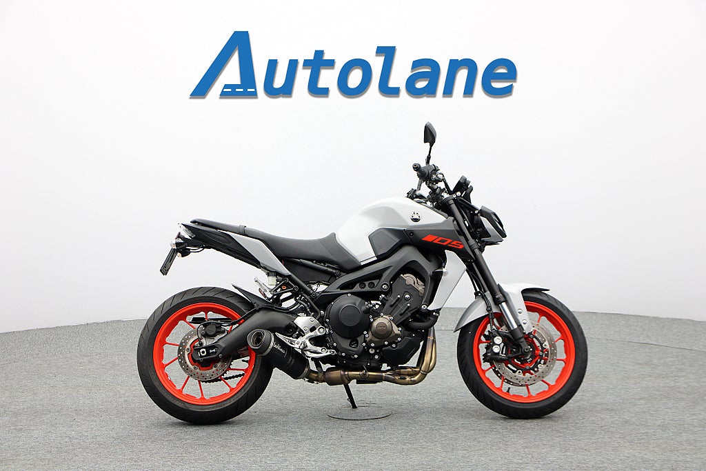 Yamaha MT-09 *Leovince Nyservad