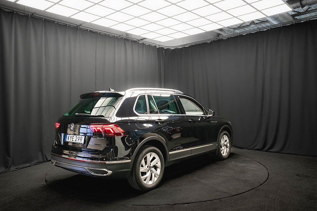 Volkswagen Tiguan TDI 4M PANO D-VÄRM DRAG KAMERA COCKPIT IQ 1-ÄGARE MOMS