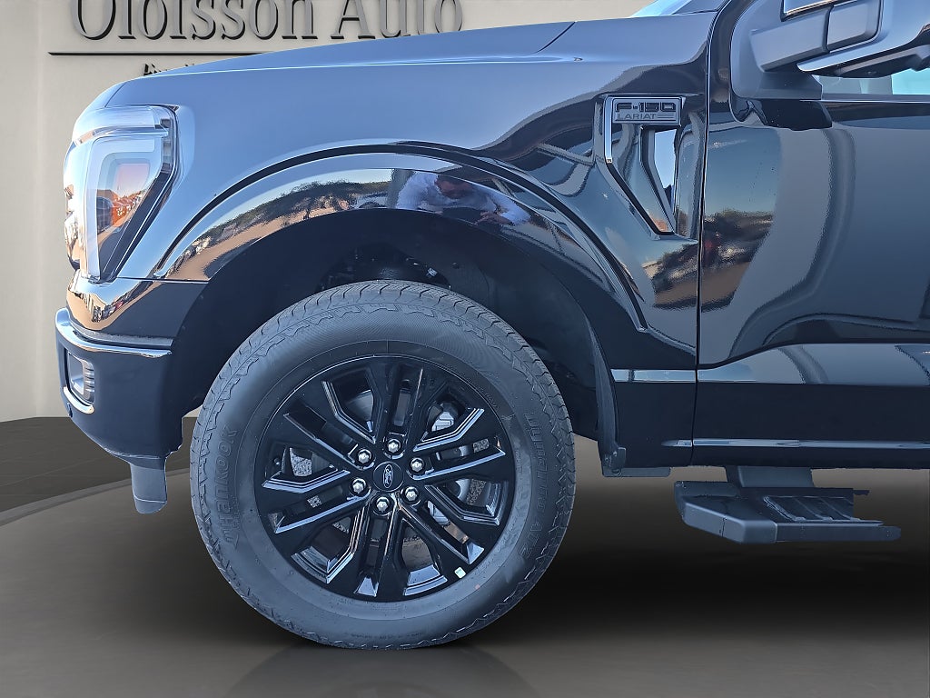 Ford F-150 NYA SuperCrew Lariat BLACK APPERANCE V8 MY2025 - bild 18