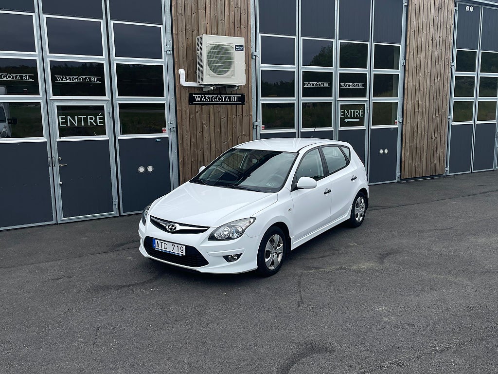 Hyundai i30 1.6 CRDi Select | Lågamil
