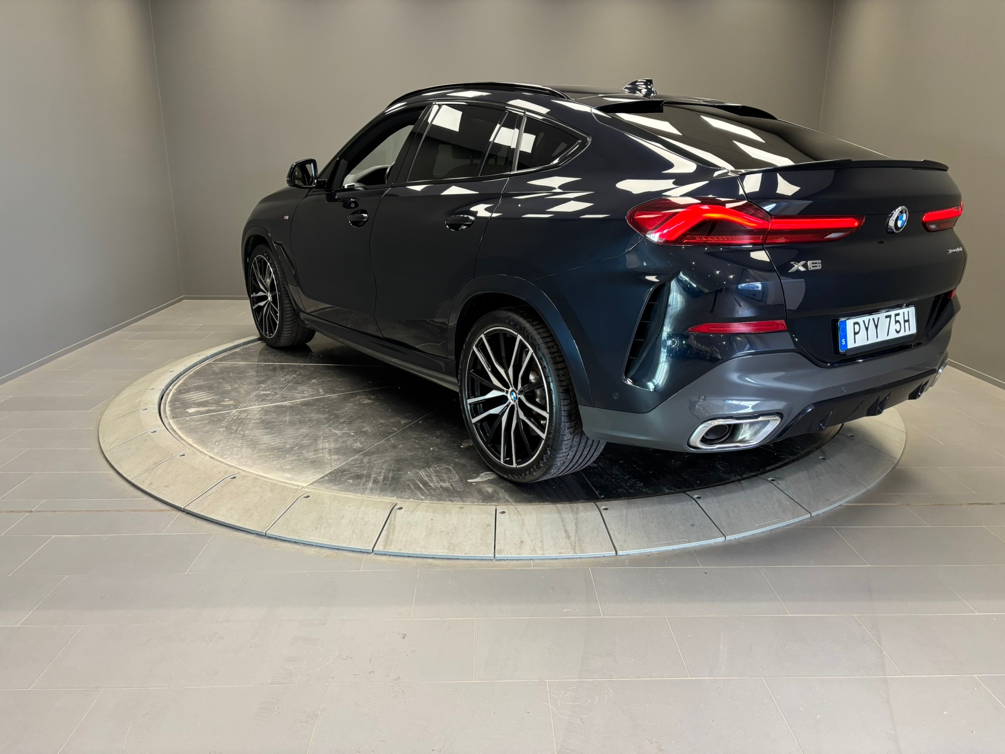 BMW X6 2021, photo 3/57