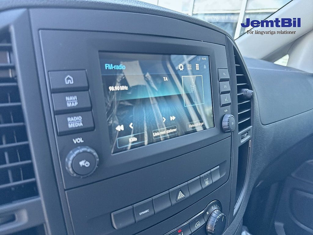 Mercedes-Benz Vito 2024 - miniatyr 11