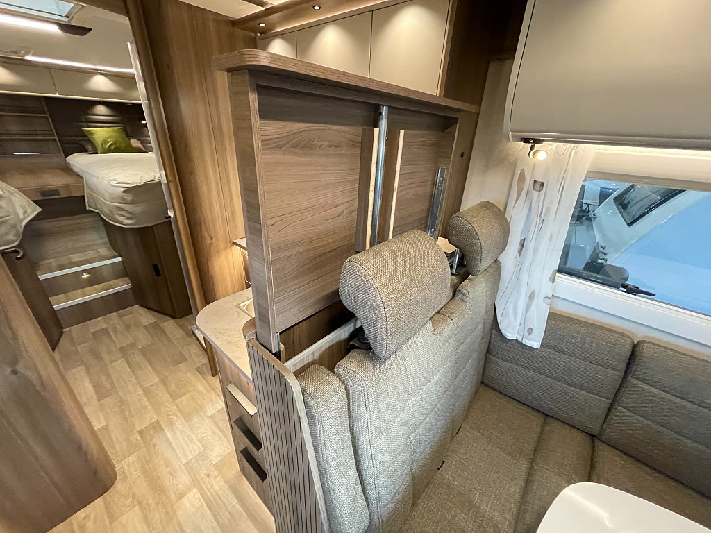 Kabe TMX 810 LGB /Cinderella/5 bältad/Mercedes 170hk/ALDE - Kabe