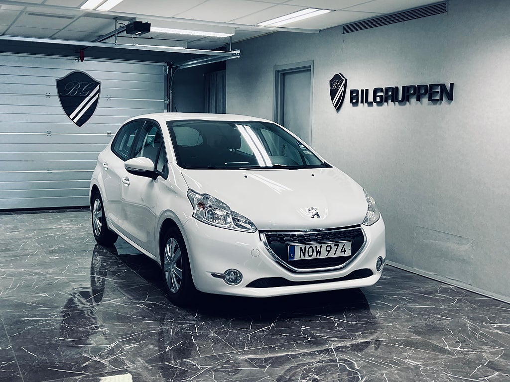 Peugeot 208 1.2 VTi 82hk|N besiktigad|Mvärmare|Lågmilare|Nyservad|