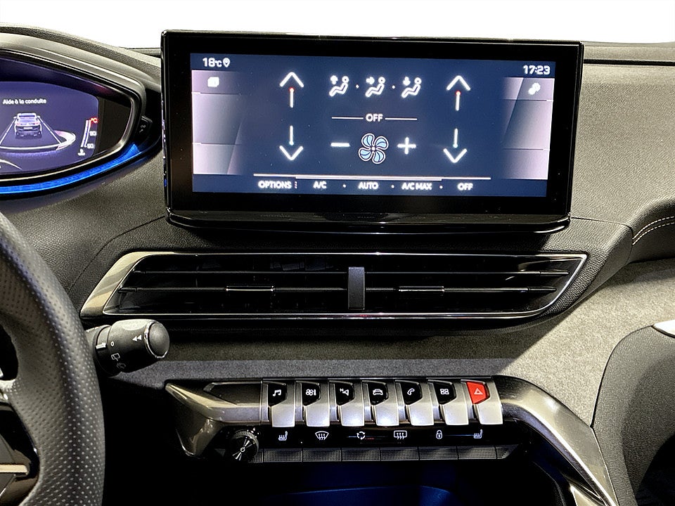 Bild på Peugeot 3008 GT 1.2 PT 130hk Aut B-KAMERA CARPLAY