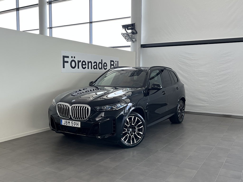 BMW X5 xDrive50e 3,95 ränta M Sport H/K Panorama ComfortAccess