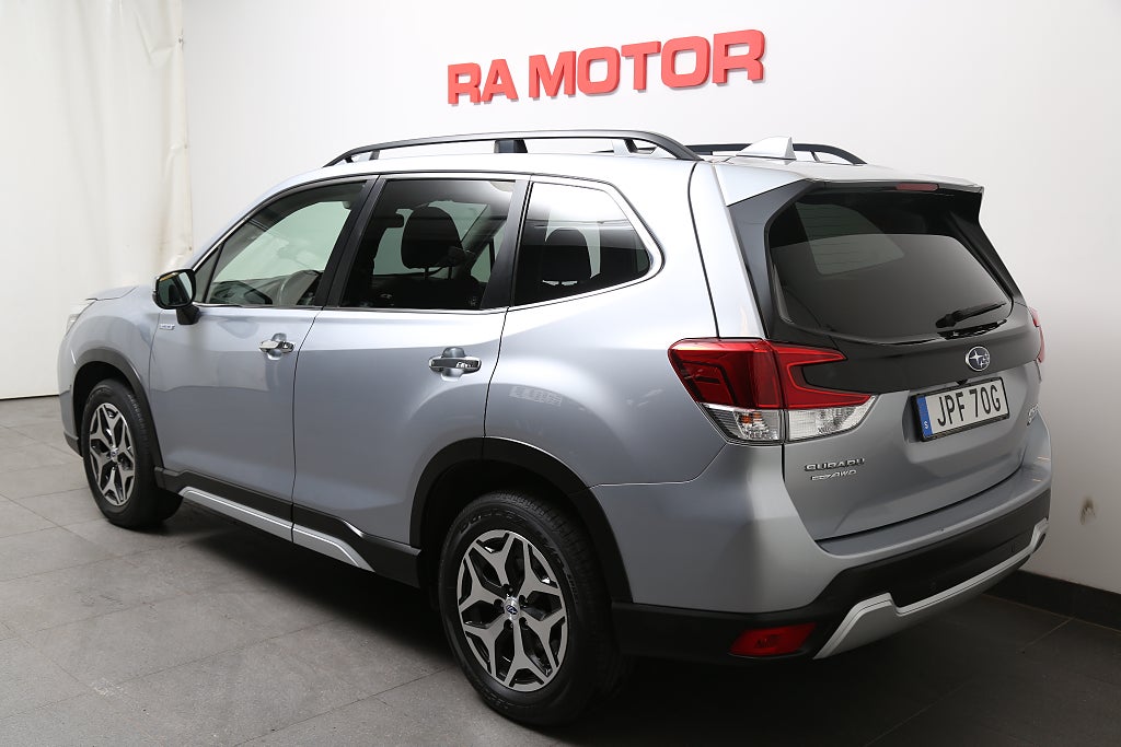 Subaru Forester 2,0i e-Boxer Ridge AWD Aut Skinn 1ägare Motorvärmare 2020