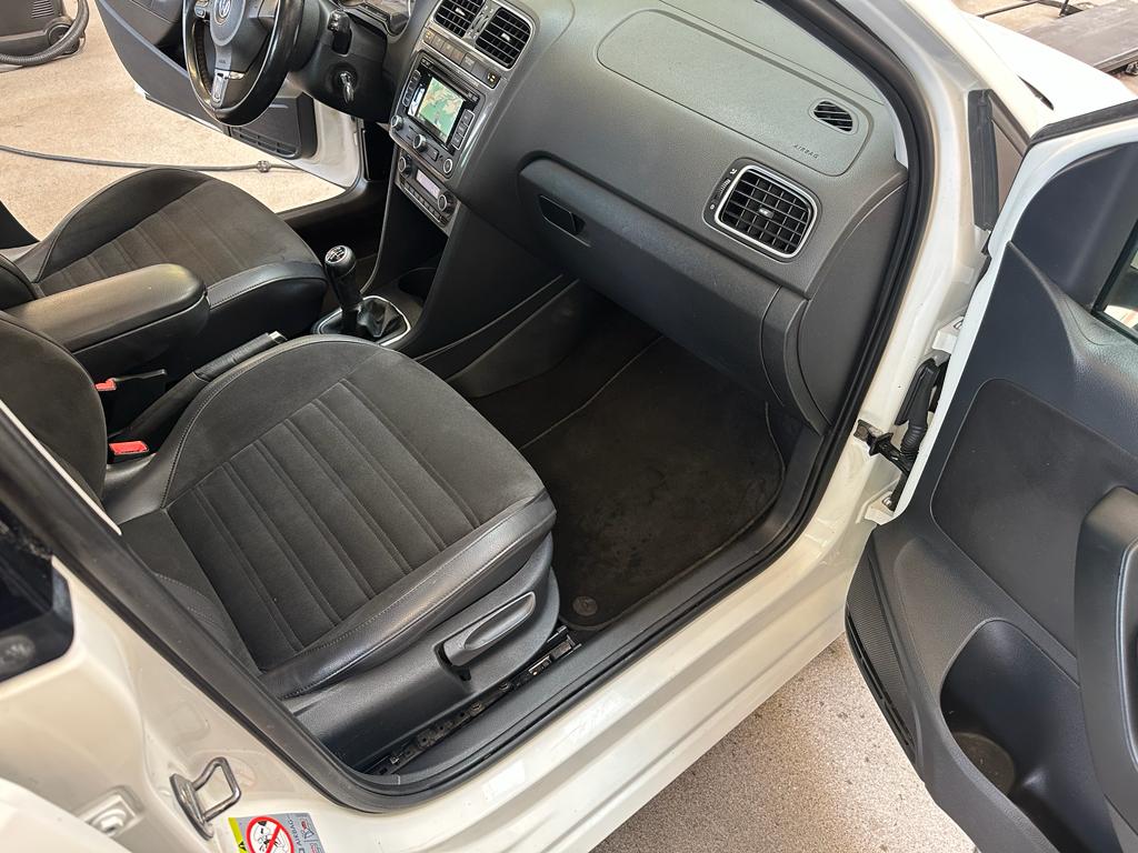Volkswagen Polo 2012, bild 6/56