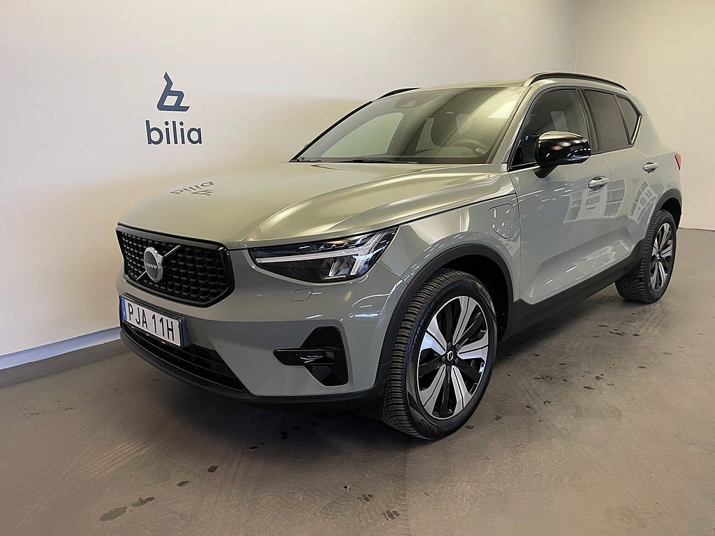 Volvo XC40 Recharge T4 Plus Dark / Navigation / HarmanKardo...