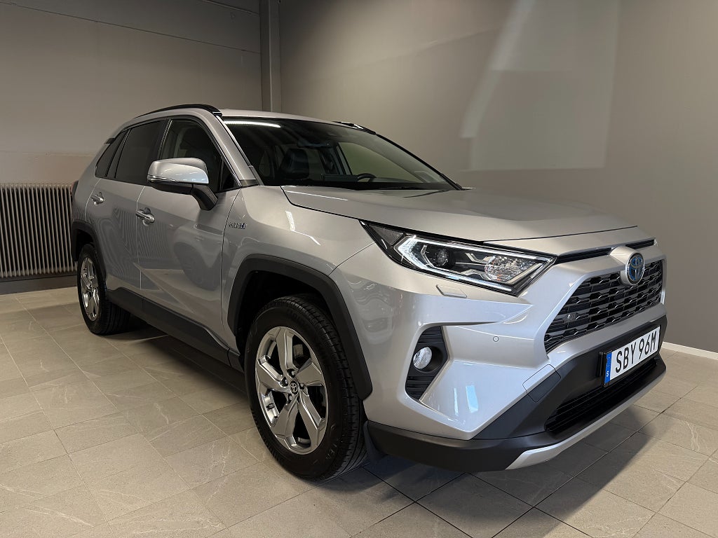 Toyota RAV4 Hybrid AWD-i E-CVT Executive Skinn B-Kam JBL Drag