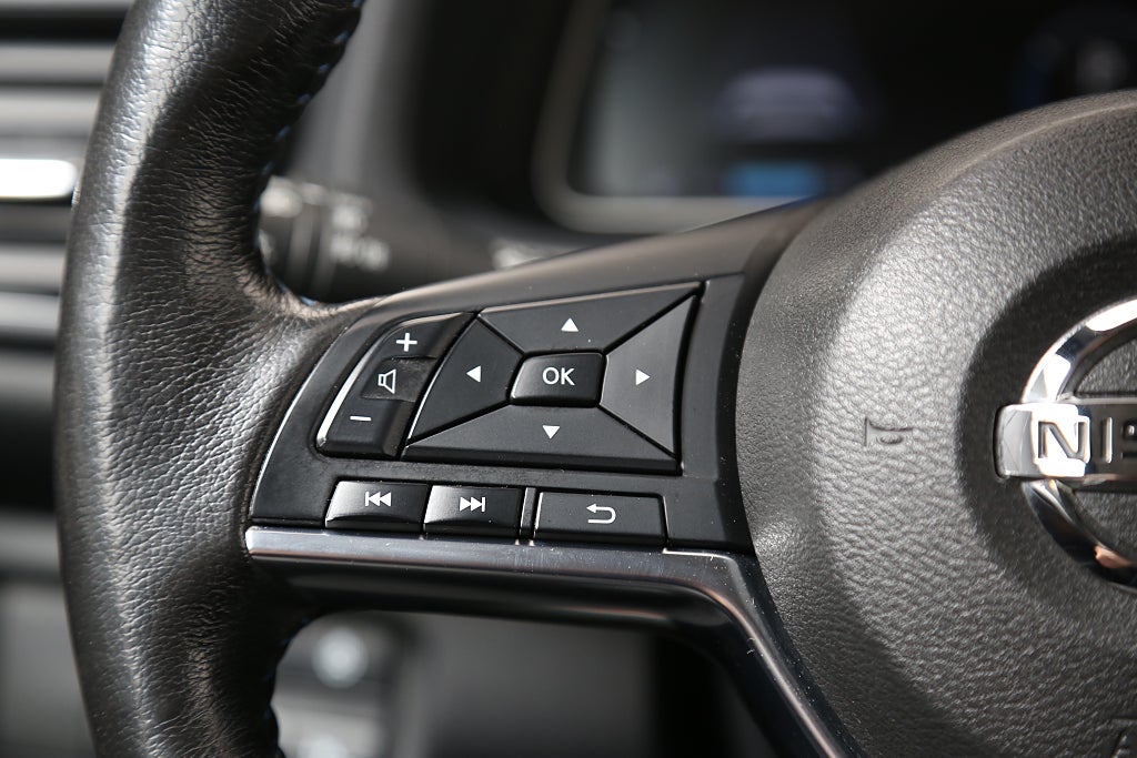 Nissan Leaf 40 kWh Tekna l Navi l BOSE l 360°-kamera 2019