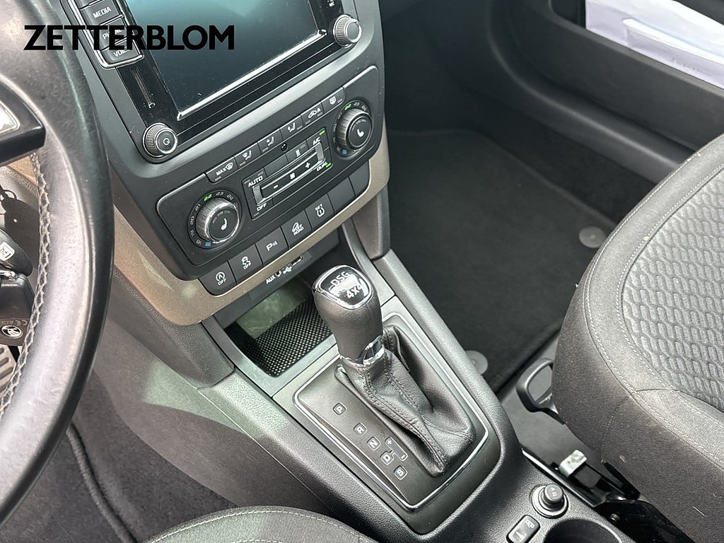 SUV Skoda Yeti 14 av 17