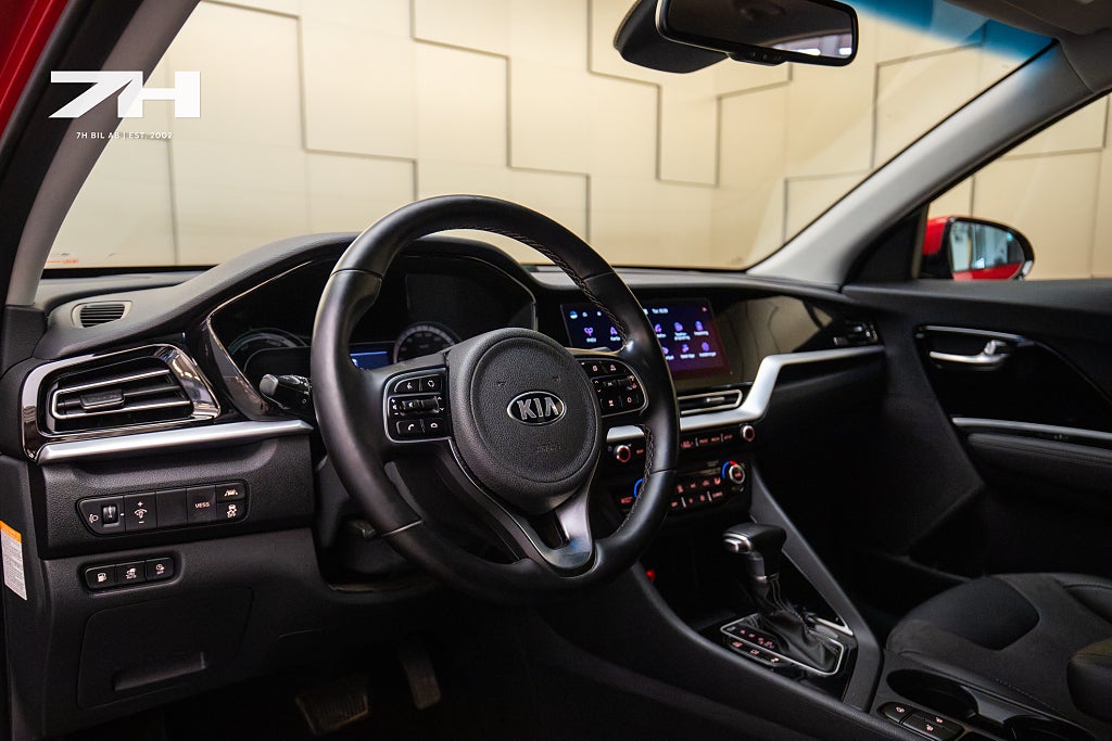 Kia Niro Plug-In Hybrid Advance Plus / Backkamera / Dragkrok