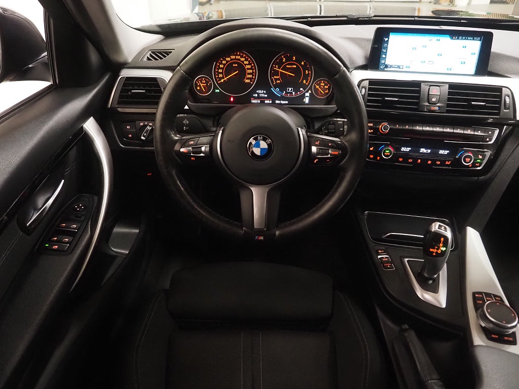 BMW 318 d 150hk Touring Steptronic Sport line  | Navi | Drag | 2017