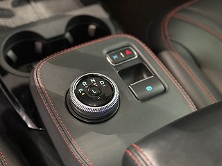 SUV Ford Mustang 15 av 16