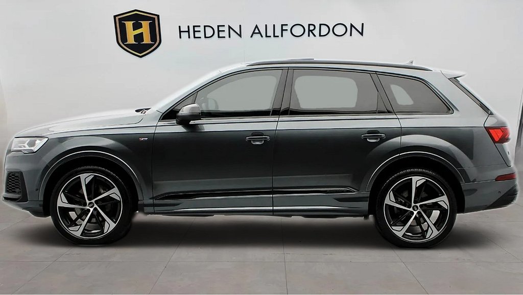 Audi Q7 55 TFSI Quattro S-Line 7-sits 340hk Panorama