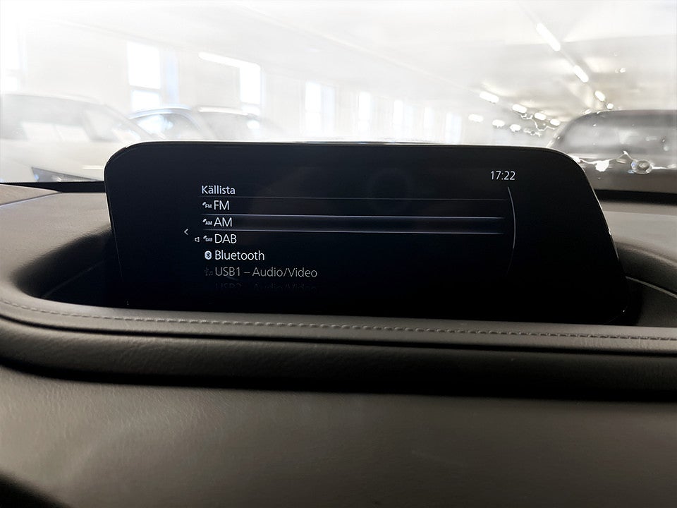 Bild på Mazda CX-30 Sky 2.0 e-SKYACTIV-G M 150hk B-KAMERA CARPLAY